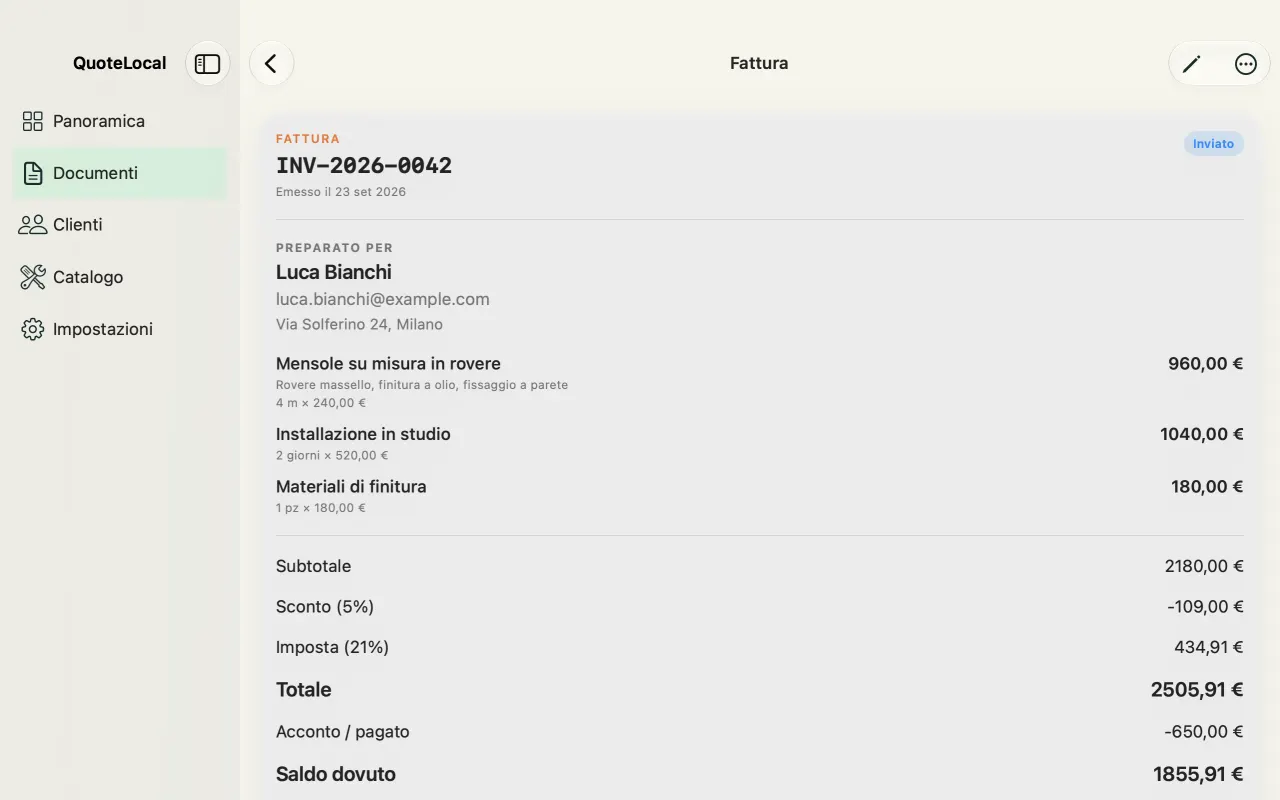 Dettaglio di una fattura su QuoteLocal per Mac con voci e totale